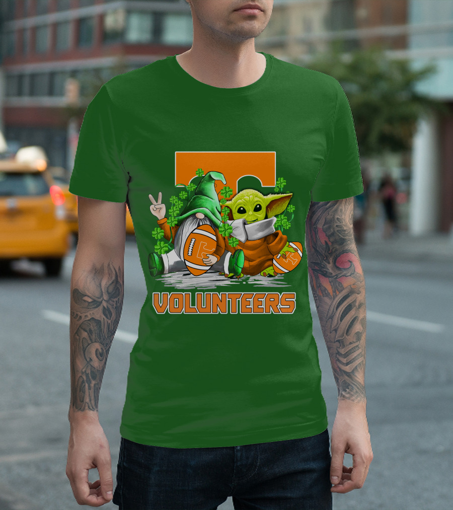 Tennessee Volunteers Football St. Patrick’s Day Gnome And Baby Alien T-Shirt
