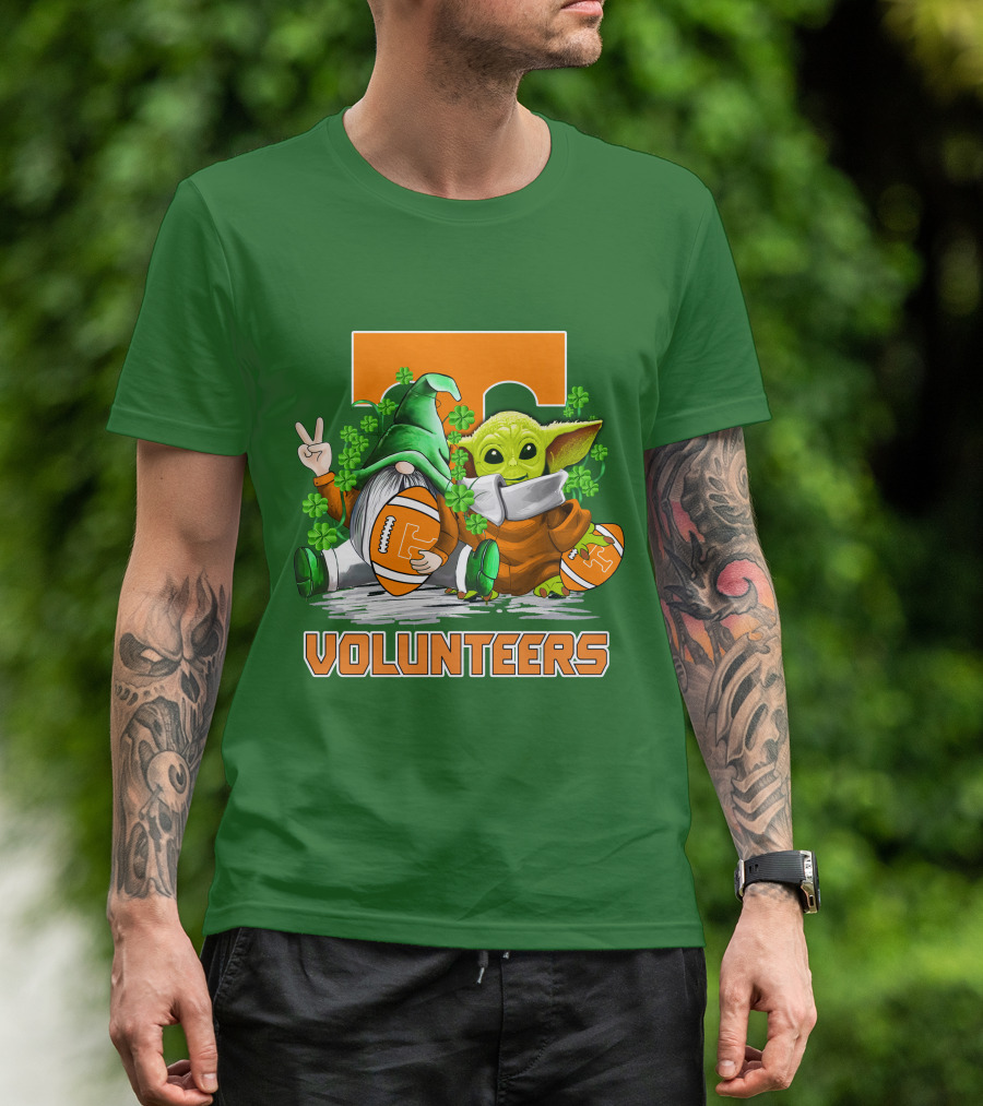 Tennessee Volunteers Football St. Patrick’s Day Gnome And Baby Alien T-Shirt