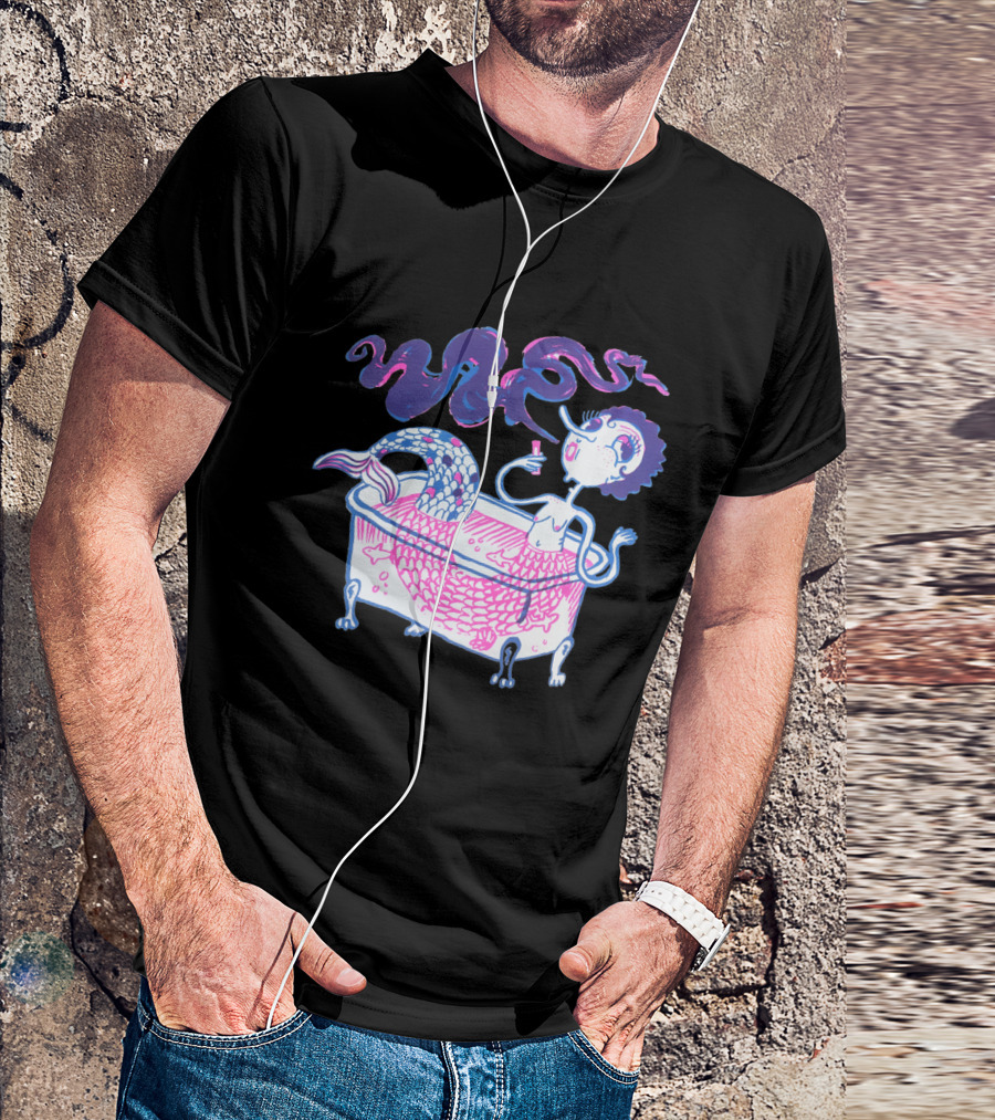 Mermaid Dans Baignoire Bathing Illustration With Pipe And Cosmic Hair T-Shirt