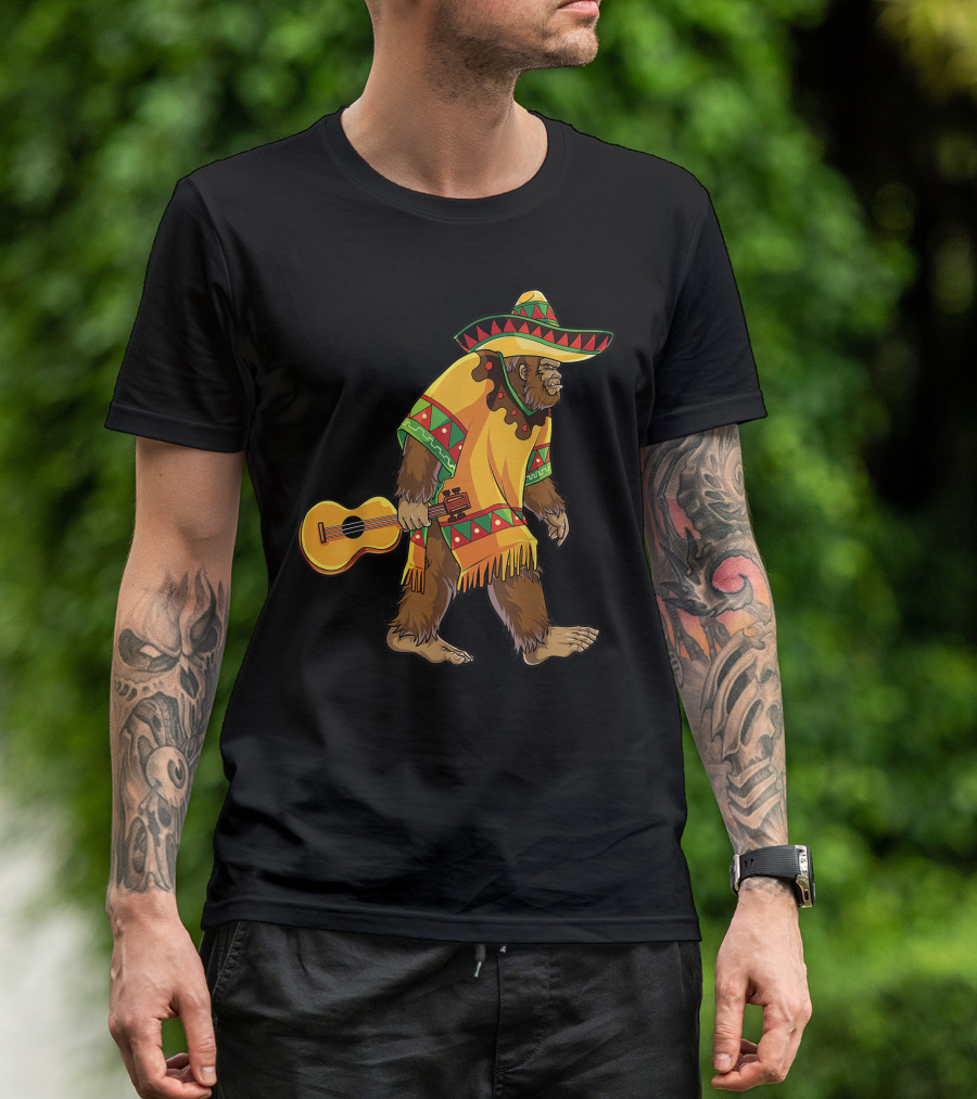 Bigfoot El Sasquatch Sombrero Guitar Cinco De Mayo Mexican T-Shirt