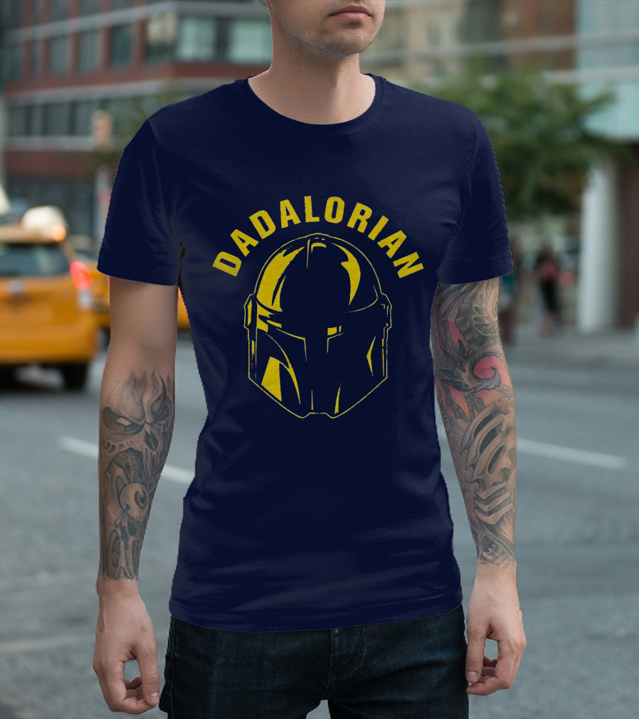 Dadalorian Star Wars Mandalorian Helmet Design for Dads T-Shirt