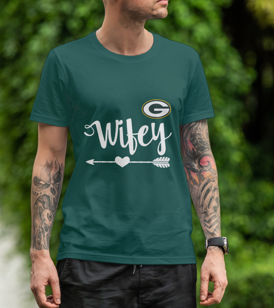 Wifey Green Bay Packers Arrow Heart T-Shirt