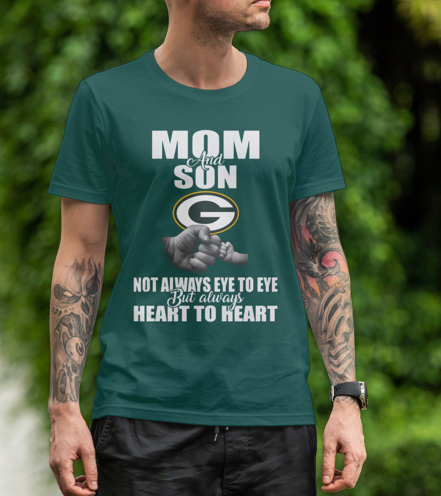 Green Bay Packers Mom And Son Not Always Eye To Eye But Always Heart To Heart T-Shirt