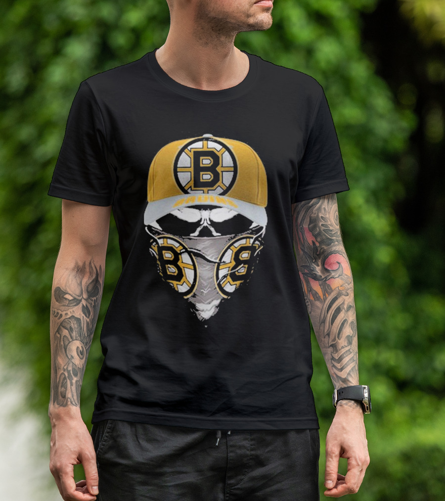 Boston Bruins Skull Mask And Hat T-Shirt