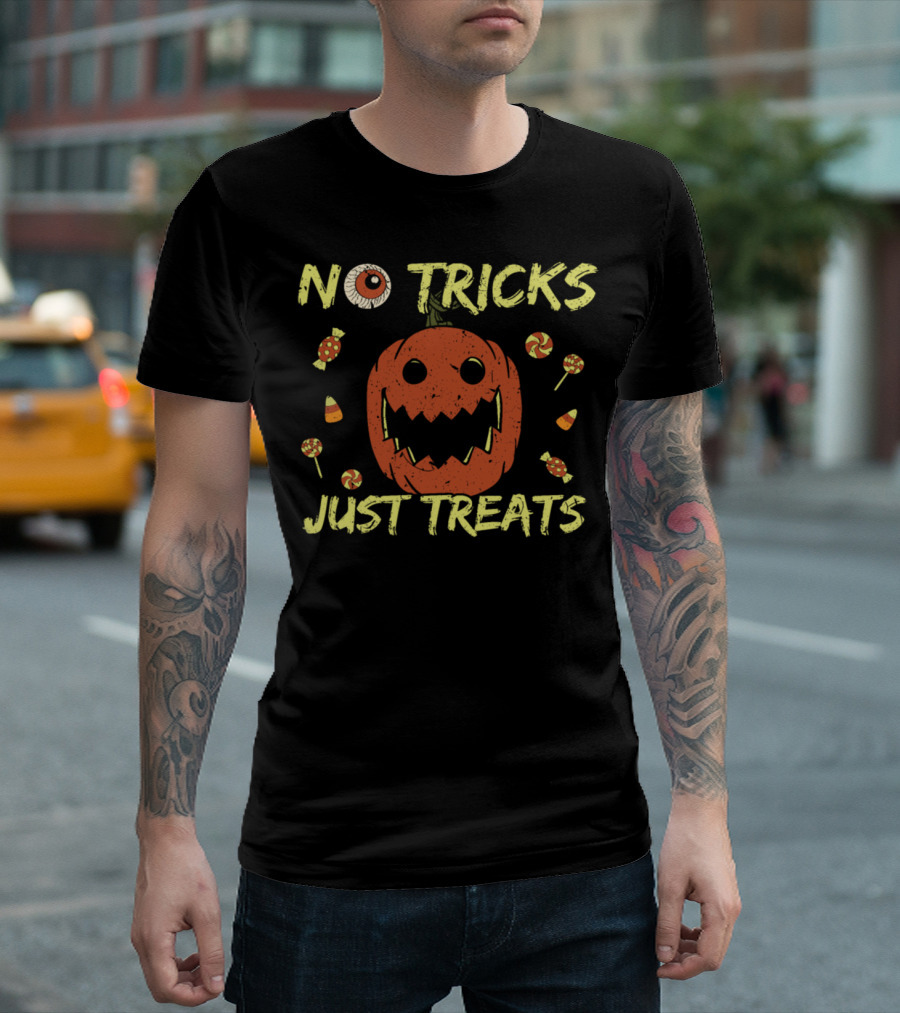 No Tricks Just Treats Creepy Pumpkin Face with Candy and Eyeball Halloween T-Shirt