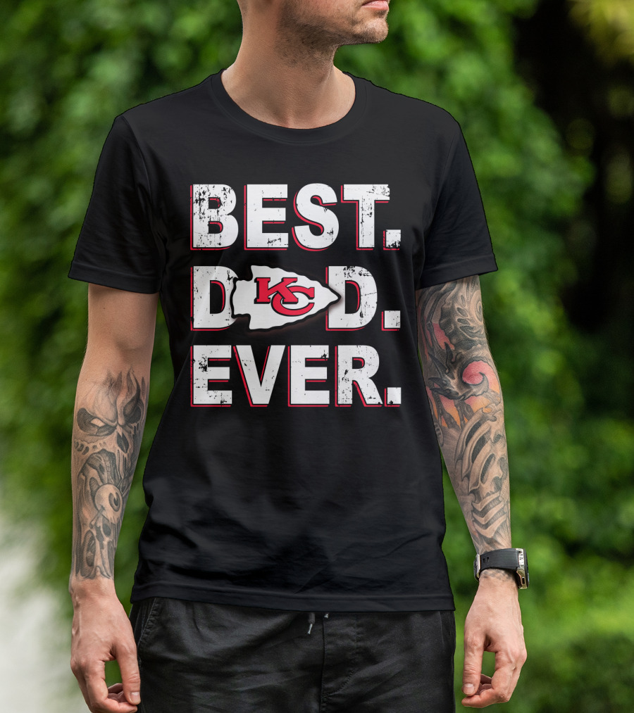 Best Dad Ever Kansas City Chiefs Football Team T-Shirt