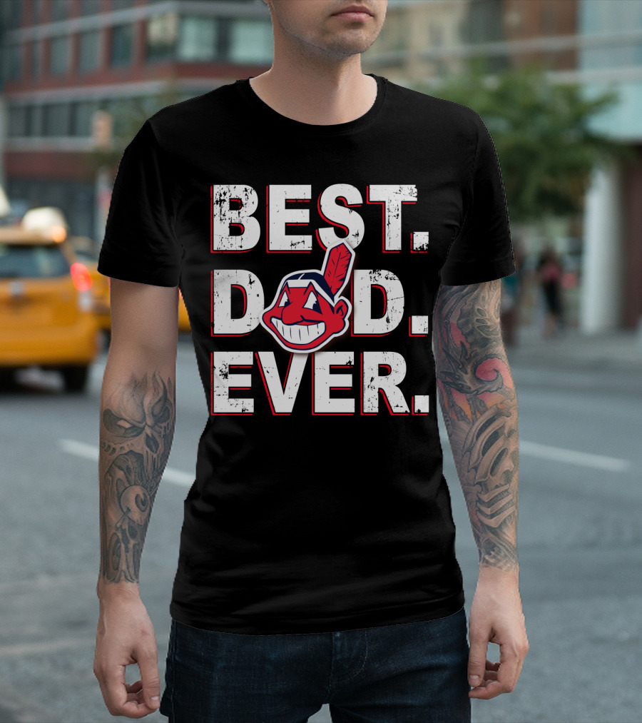 Best Dad Ever Indians Fan T-Shirt
