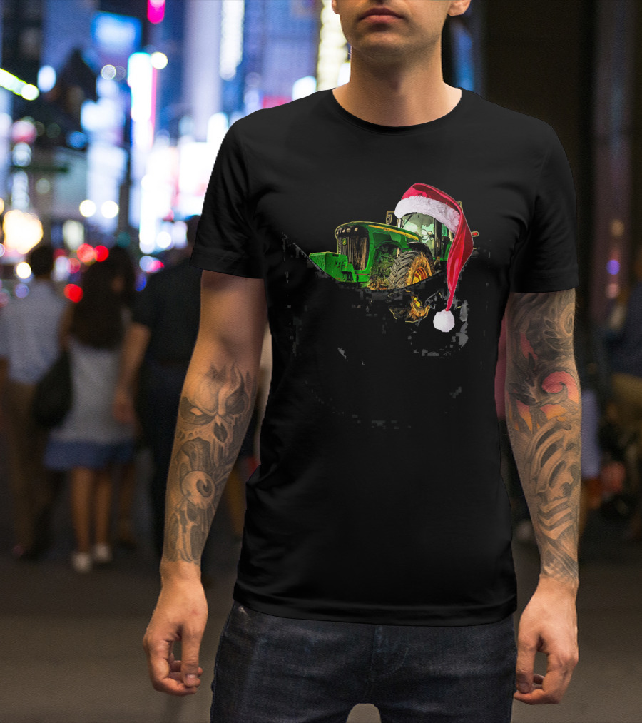 Farm Tractor With Santa Hat Merry Christmas T-Shirt