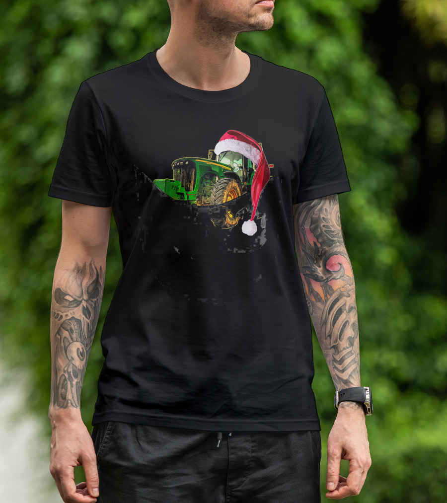 Farm Tractor With Santa Hat Merry Christmas T-Shirt