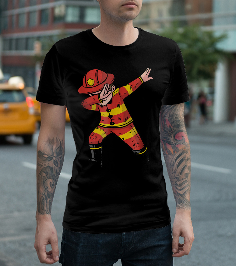 Dabbing Fireman Dad Funny Pose Firefighter Daddy T-Shirt