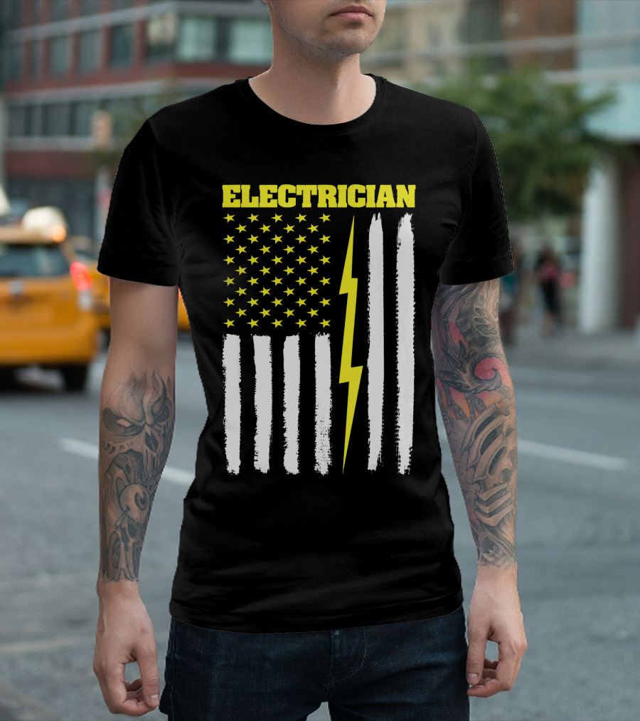 Electrician American Flag USA Stars And Stripes With Lightning Bolt T-Shirt