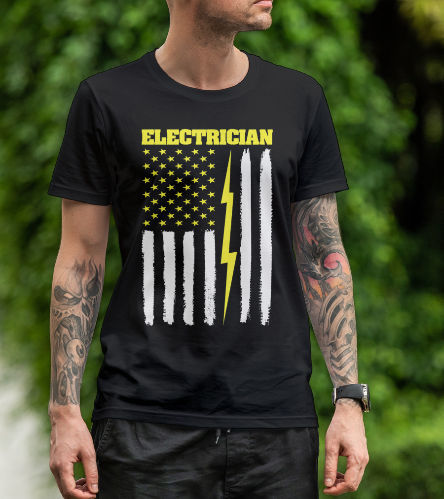 Electrician American Flag USA Stars And Stripes With Lightning Bolt T-Shirt