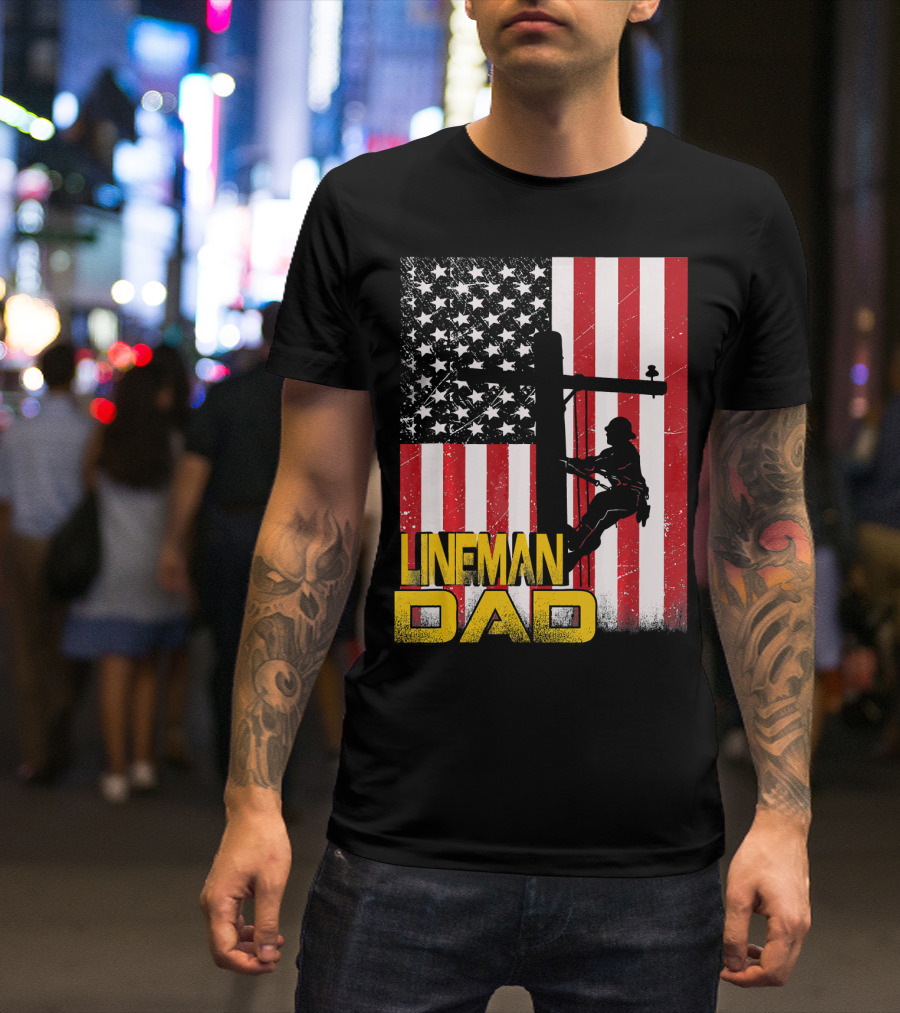 Lineman Dad Electrician American Flag Distressed Worker T-Shirt