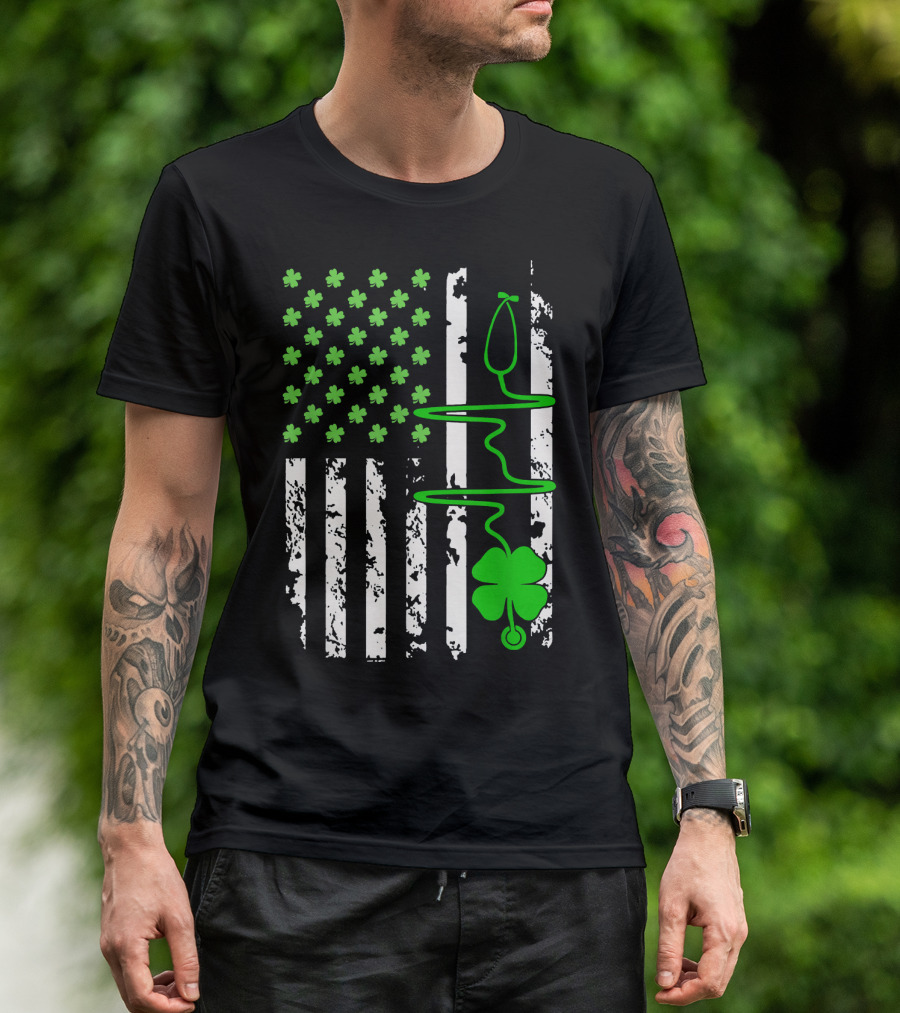Irish Nurse St Patricks Day With Shamrock Stethoscope And Flag T-Shirt