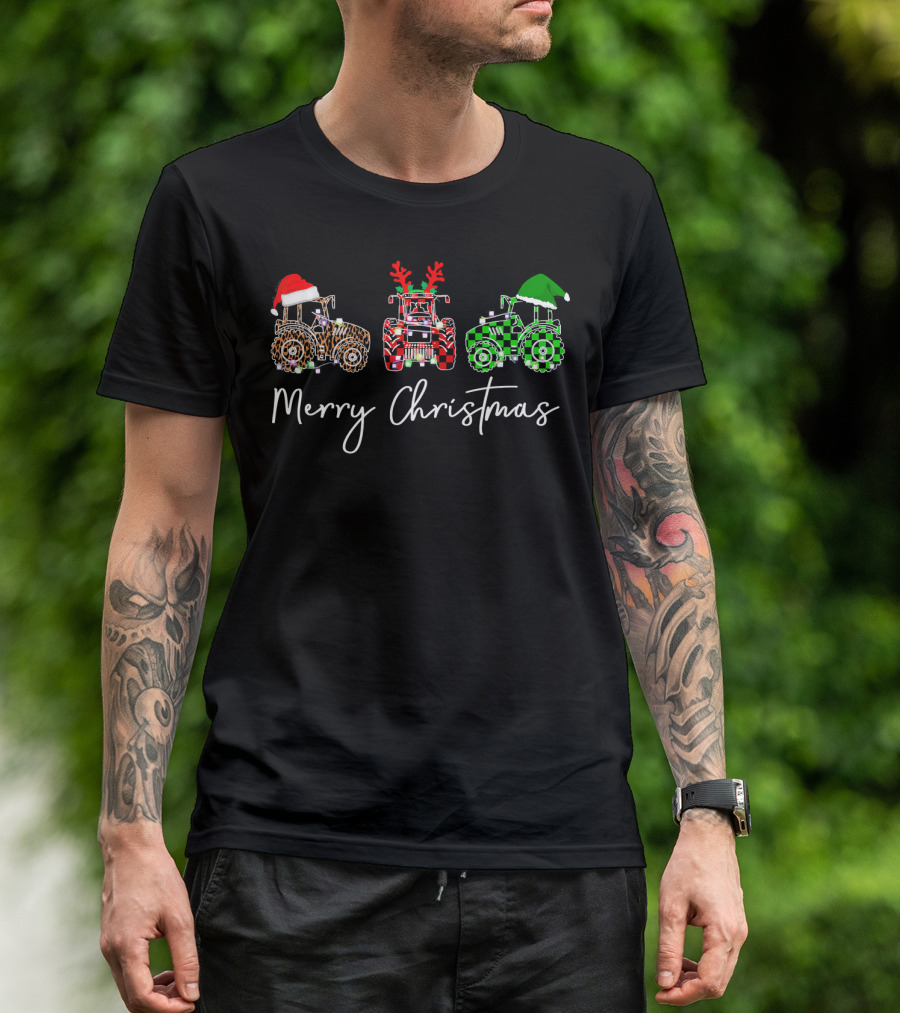 Merry Christmas Xmas Tractor Farmer With Santa Hats And Reindeer Antlers T-Shirt