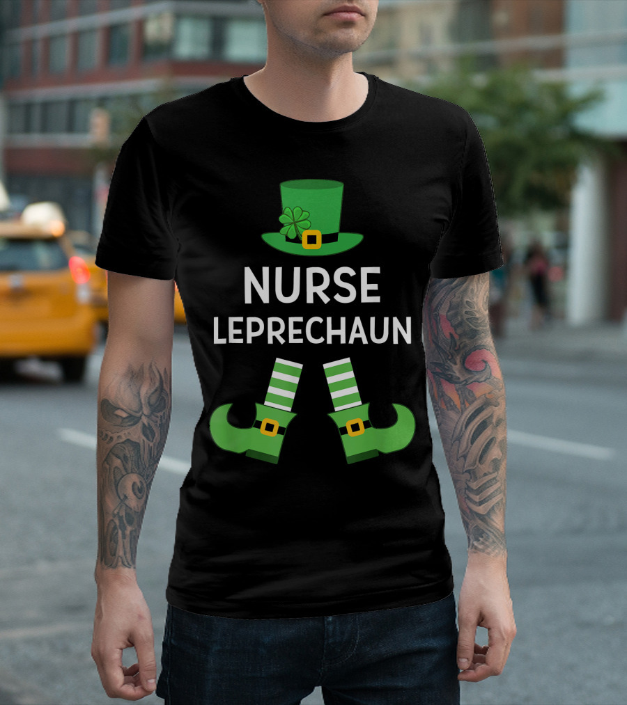 Nurse Leprechaun St Patrick's Day Nursing Hat And Shoes T-Shirt