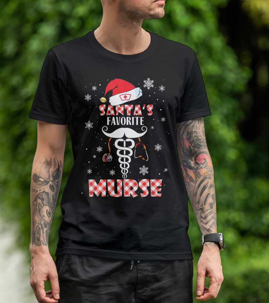 Santa's Favorite Murse Christmas Nurse Santa Hat Snowflakes Stethoscope T-Shirt