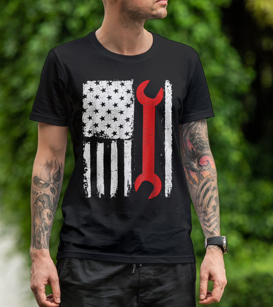 Vintage Distressed American Mechanic Wrench Flag T-Shirt