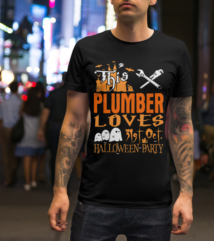 This Plumber Loves 31st Oct Halloween Party T-Shirt