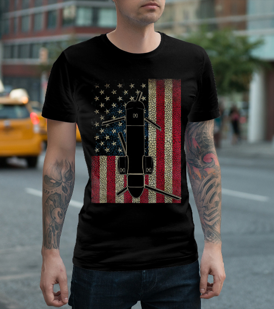 CH 46 Seaknight Helicopter on Vintage American Flag T-Shirt