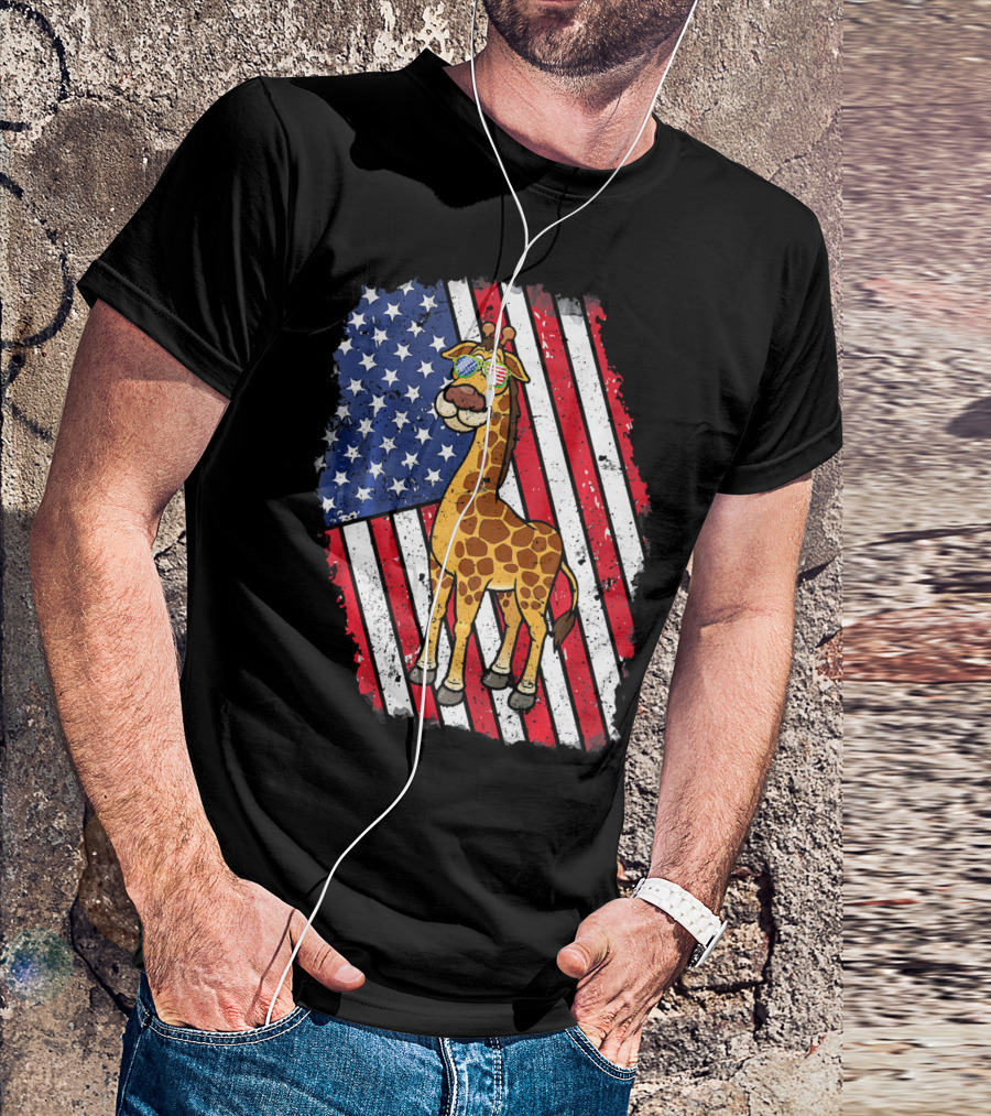 Giraffe With American Flag Sunglasses And Stars And Stripes Background T-Shirt