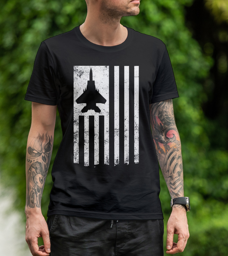 F 15 Eagle Jet Silhouette With USA Flag Stripes For USAF Enthusiasts T-Shirt