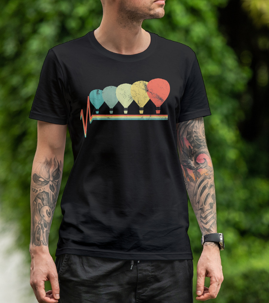 Hot Air Balloon Vintage Fly Heartbeat Retro Colorful Balloons T-Shirt