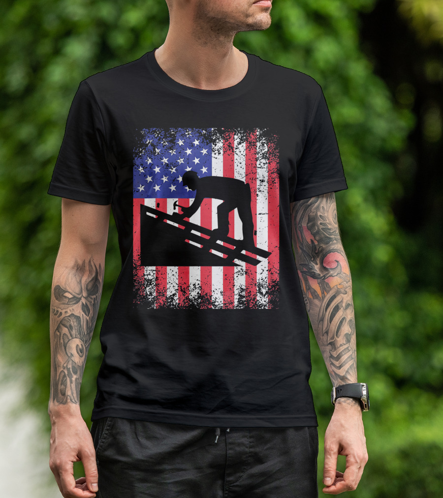 Roofer Dad Silhouette American Flag Patriotic USA T-Shirt