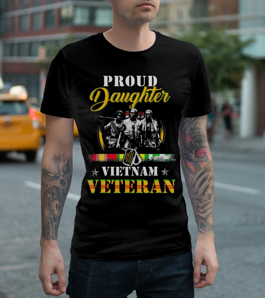 Proud Daughter Vietnam Veteran Combat Soldiers Dog Tags Badge 1960 T-Shirt