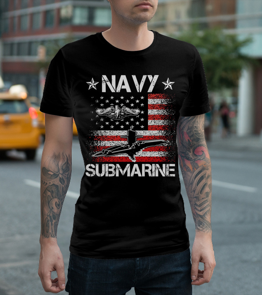 Navy Submarine Vintage American Flag Veteran T-Shirt