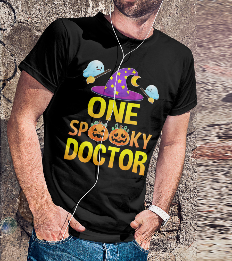 One Spooky Doctor Halloween Witch Hat Ghosts Pumpkins T-Shirt