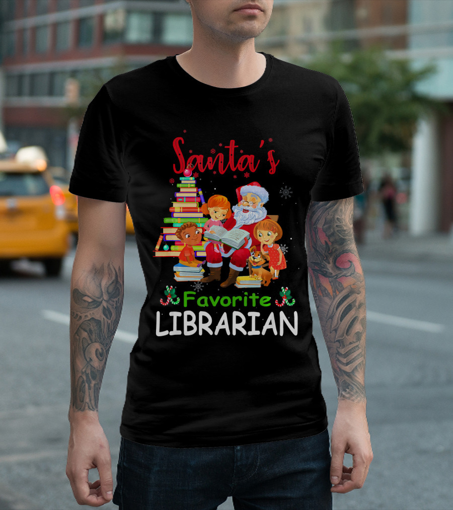 Santa's Favorite Librarian Christmas Book Tree With Kids And Dog T-Shirt