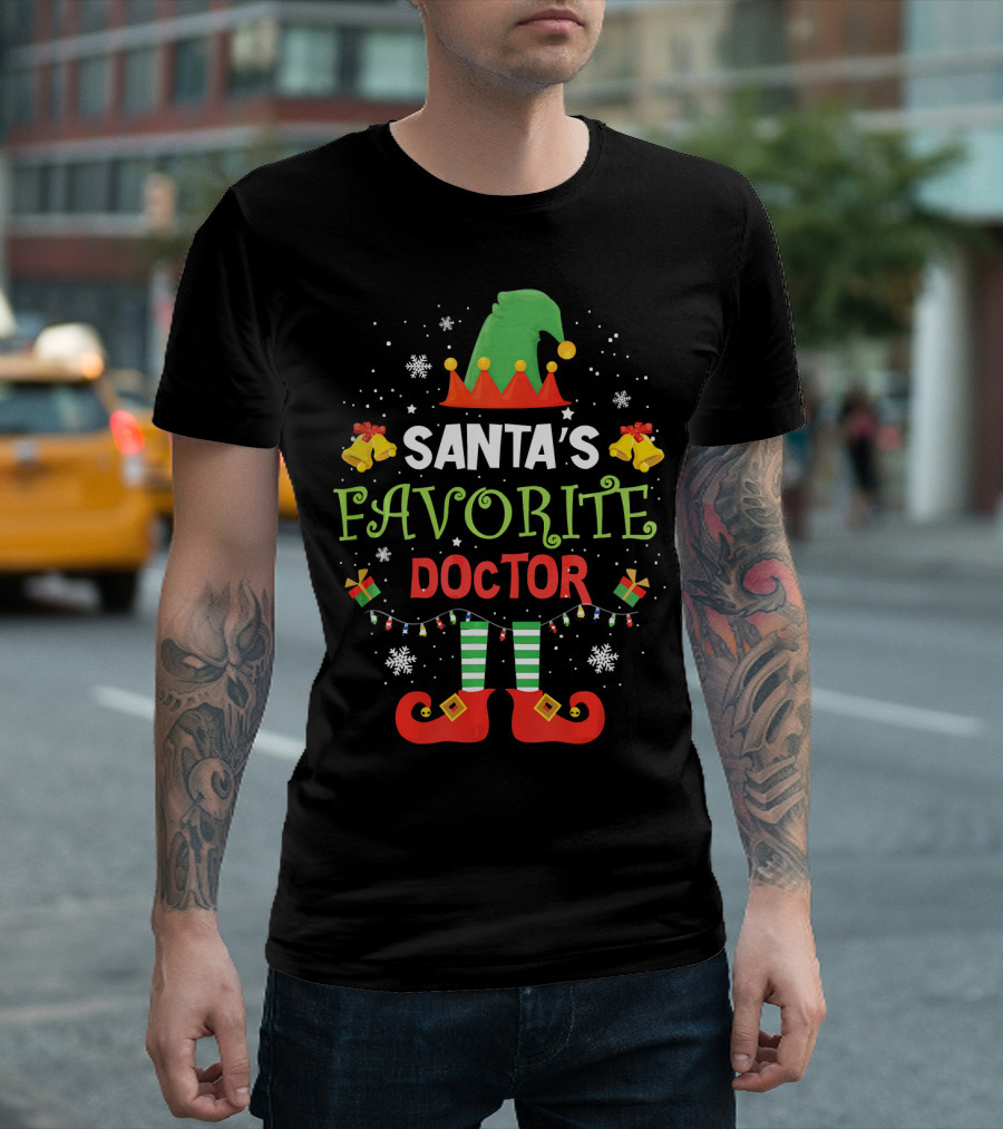 Santa’s Favorite Doctor Elf Christmas Shirt Holiday Fun T-Shirt