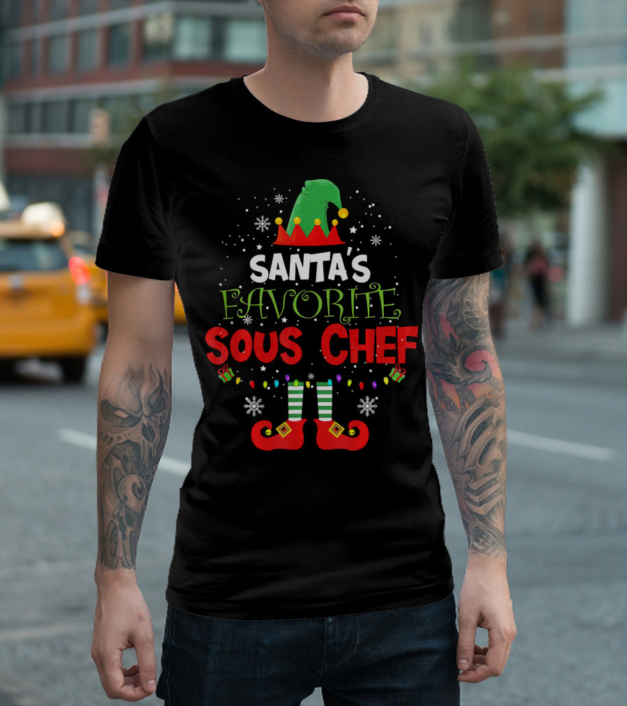 Santa's Favorite Sous Chef Elf Hat And Boots Christmas Snowflakes T-Shirt