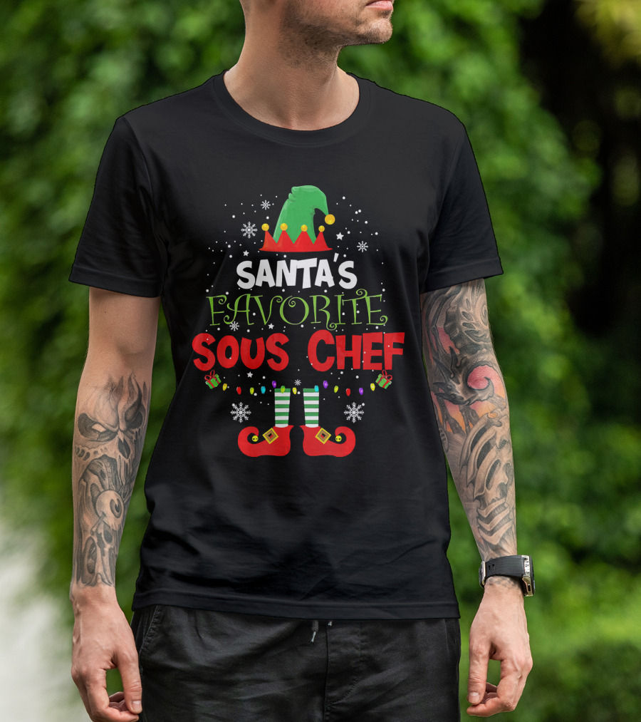 Santa's Favorite Sous Chef Elf Hat And Boots Christmas Snowflakes T-Shirt