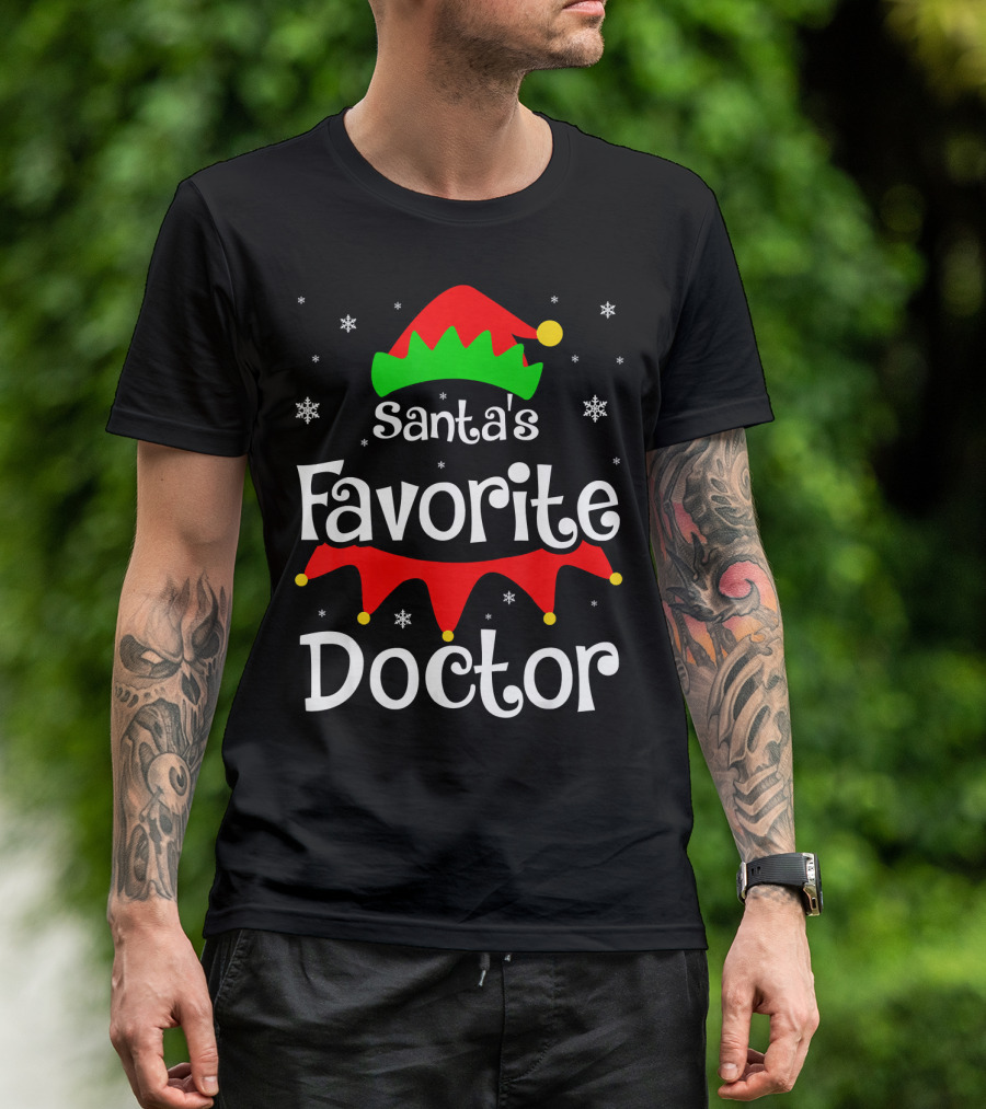 Santa's Favorite Doctor Christmas Elf Hat Snowflakes T-Shirt