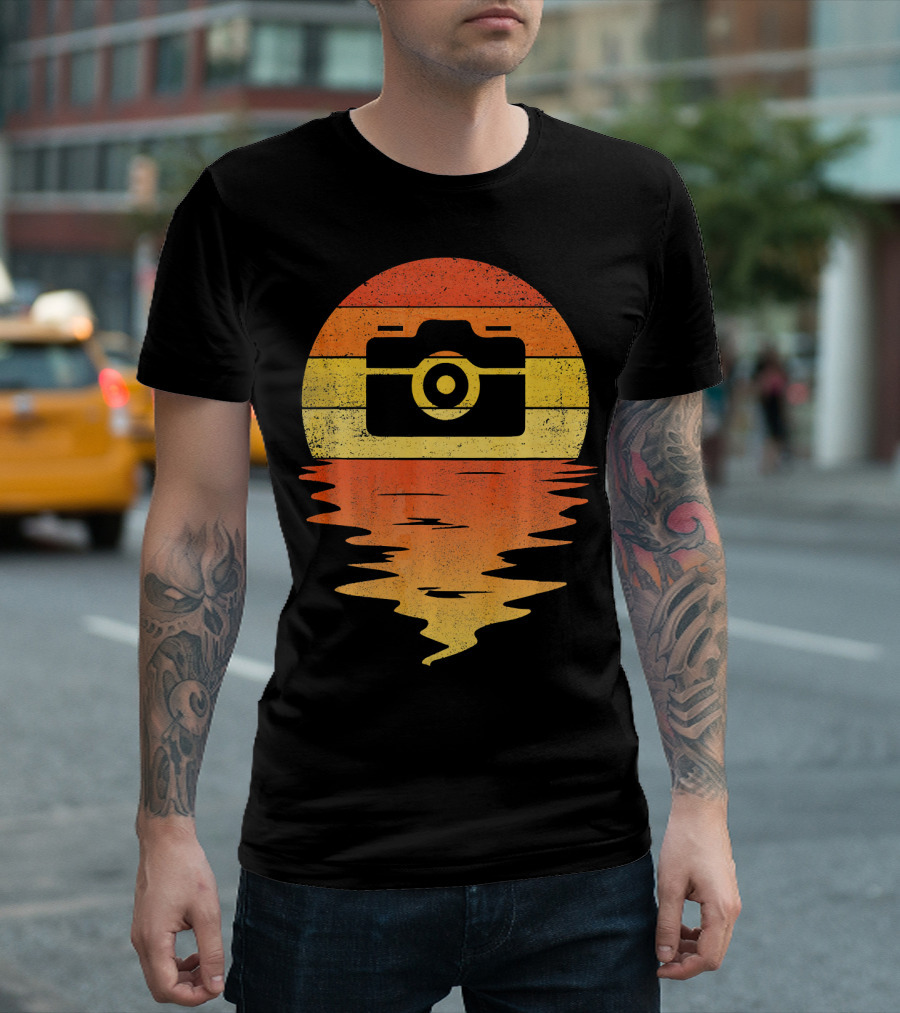 Camera Retro Sunset Reflection 70s T-Shirt