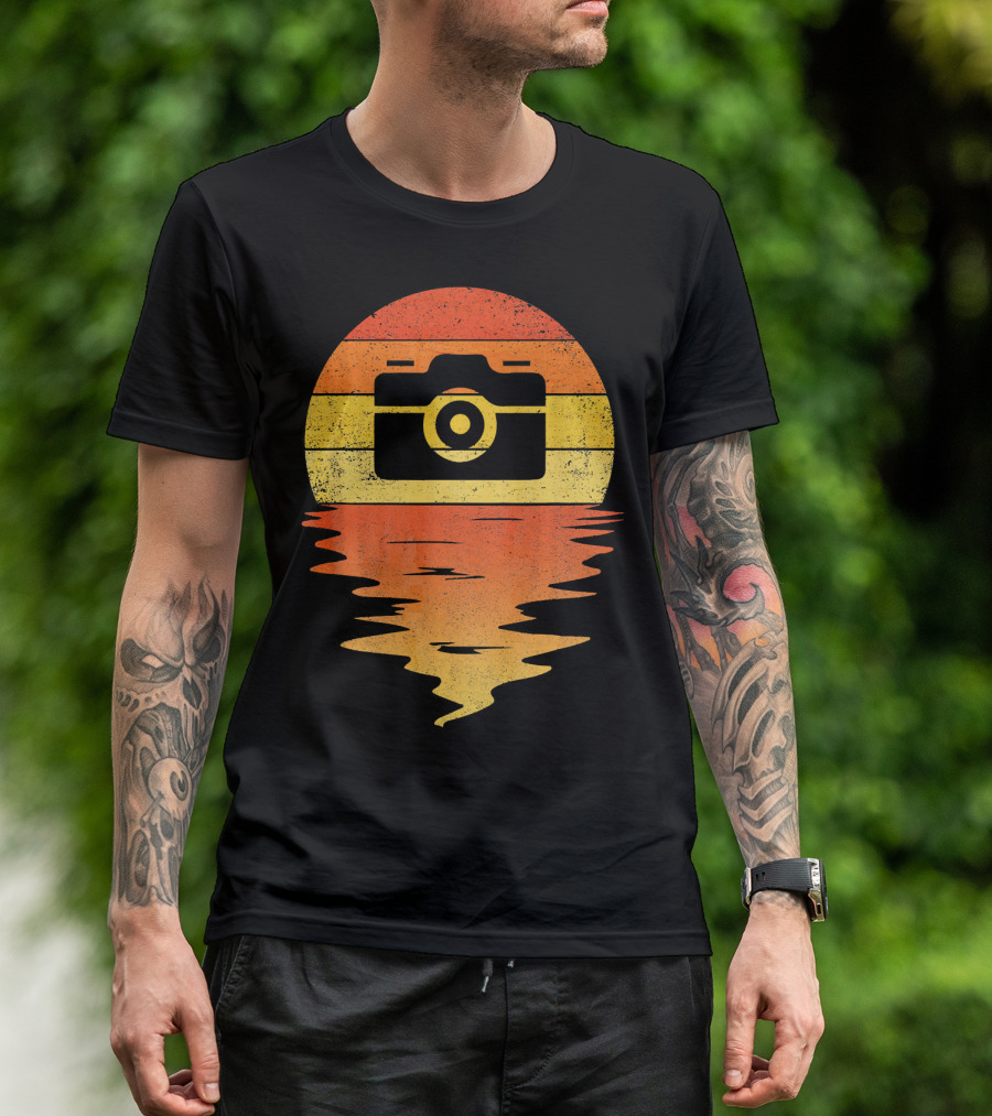 Camera Retro Sunset Reflection 70s T-Shirt