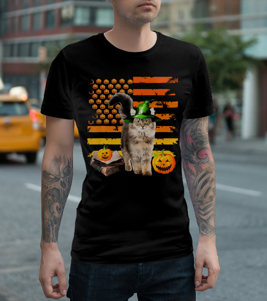 Halloween Maine Coon Cat With Witch Hat And Pumpkins T-Shirt