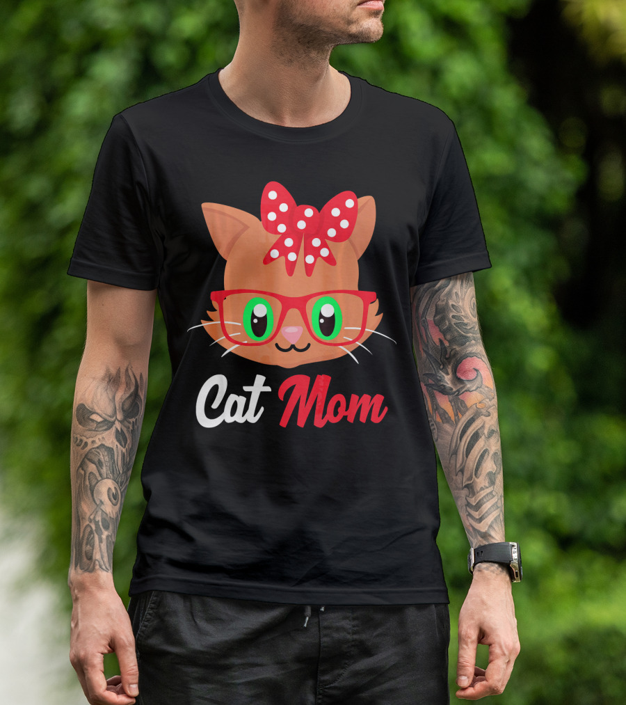 Cat Mom Cute Kitten With Bow And Glasses T-Shirt