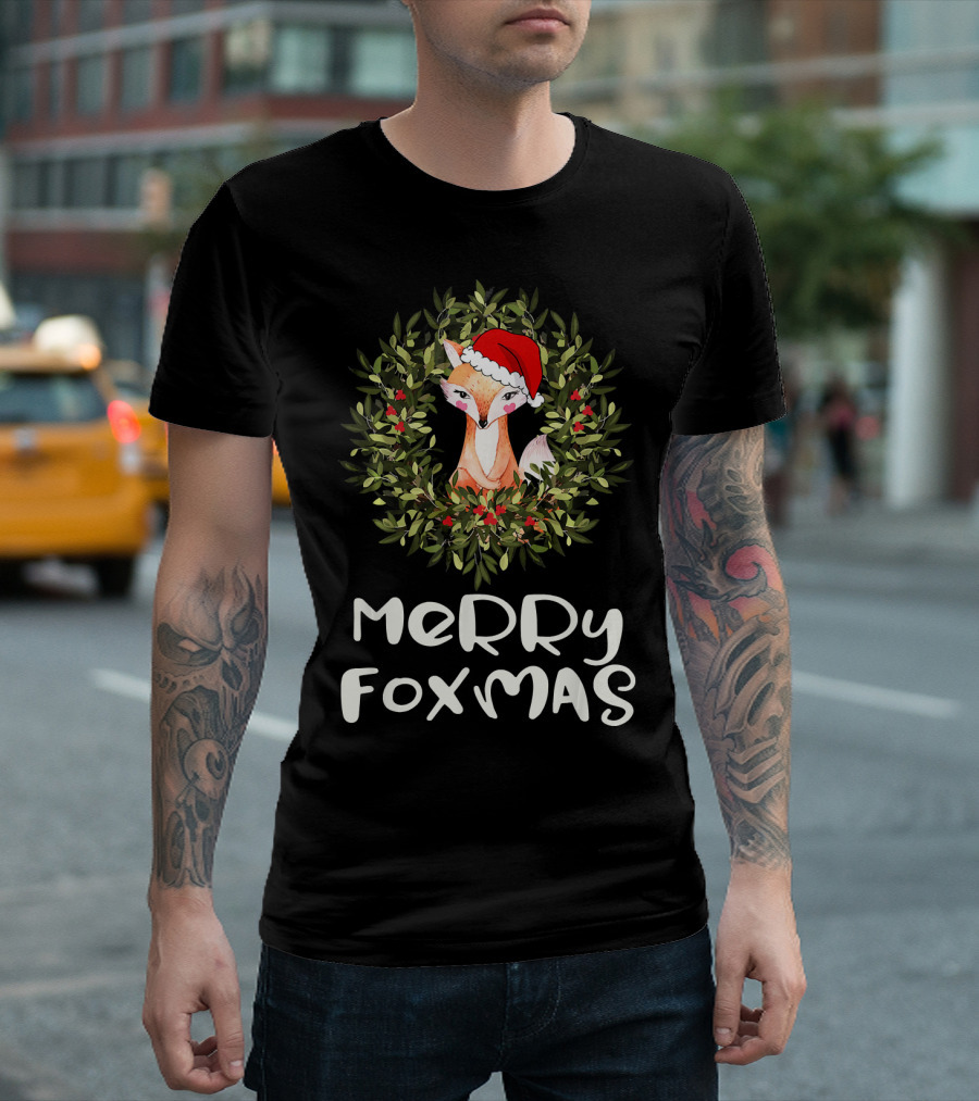 Merry Foxmas Cute Santa Fox Xmas Wreath T-Shirt