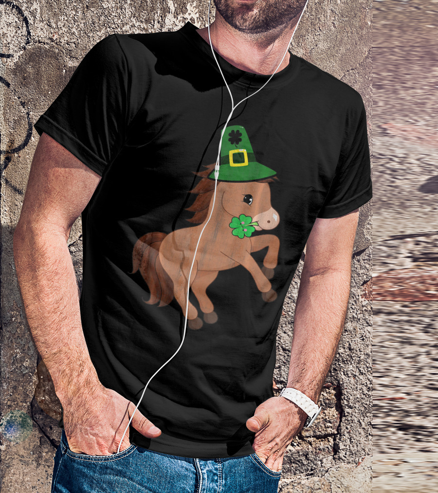 Cute Irish Shamrock St Patricks Day Leprechaun Horse T-Shirt