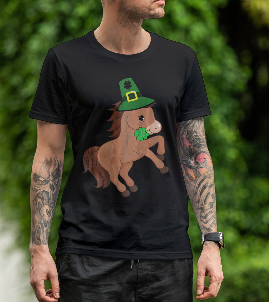 Cute Irish Shamrock St Patricks Day Leprechaun Horse T-Shirt