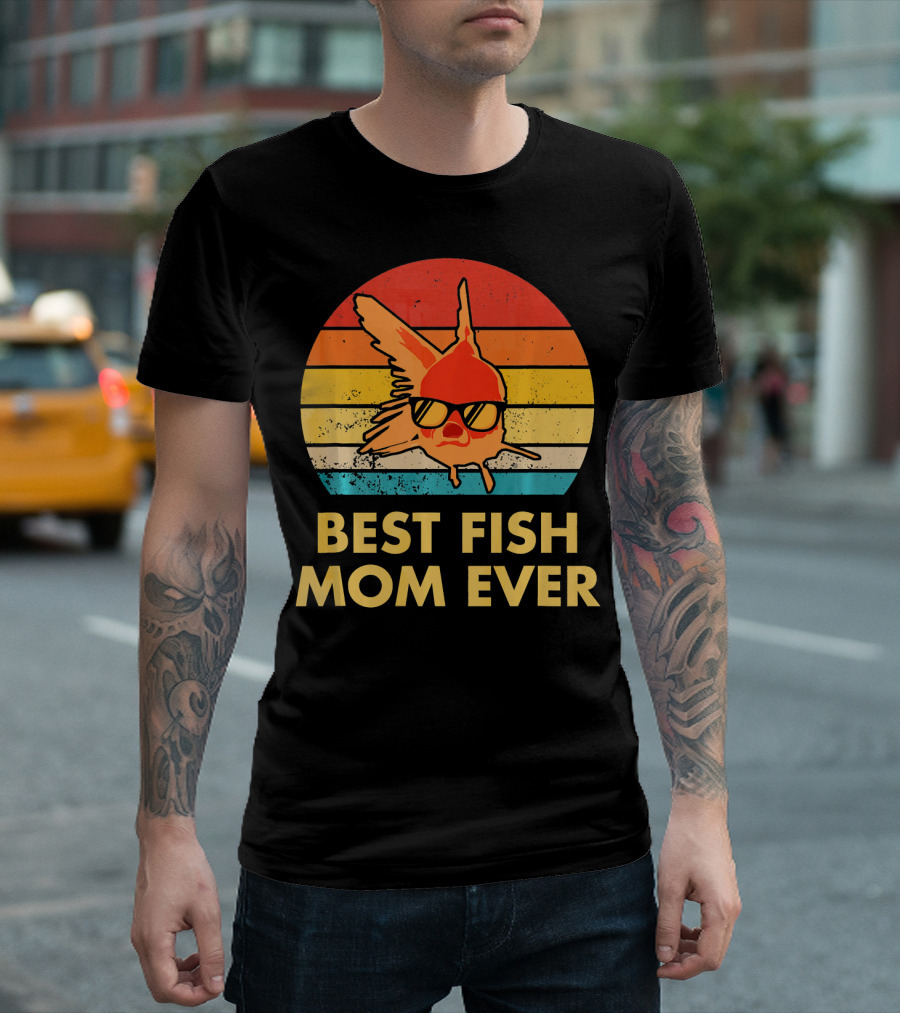Best Fish Mom Ever Goldfish Retro Sunglasses Stripes T-Shirt