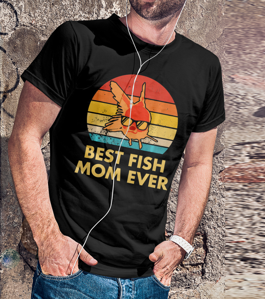 Best Fish Mom Ever Goldfish Retro Sunglasses Stripes T-Shirt