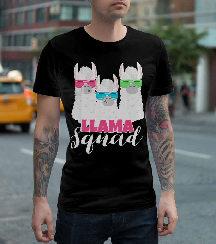 Llama Squad Cute Retro 80s T-Shirt