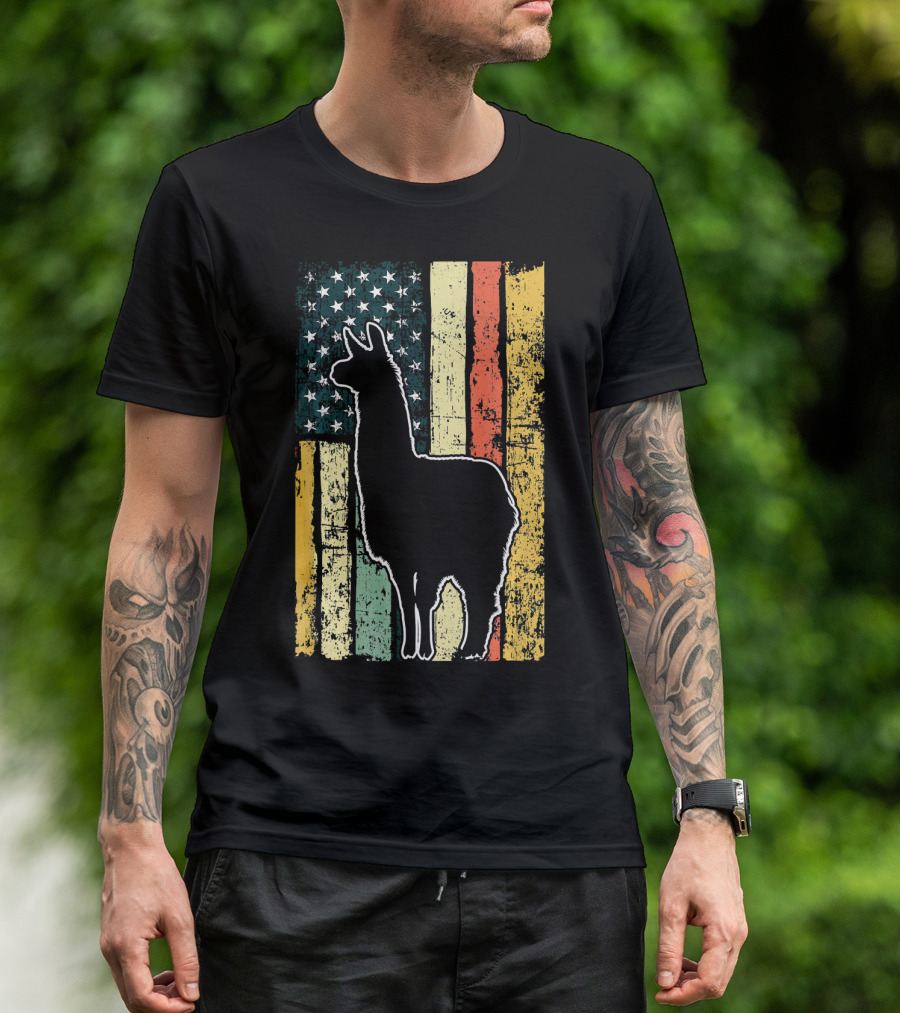 Llama Alpaca Silhouette Vintage American Flag Style USA T-Shirt