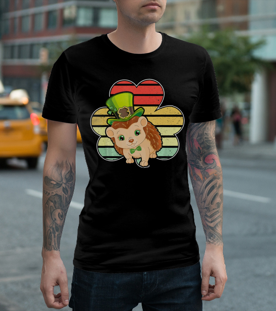 Hedgehog Leprechaun Vintage Shamrock T-Shirt