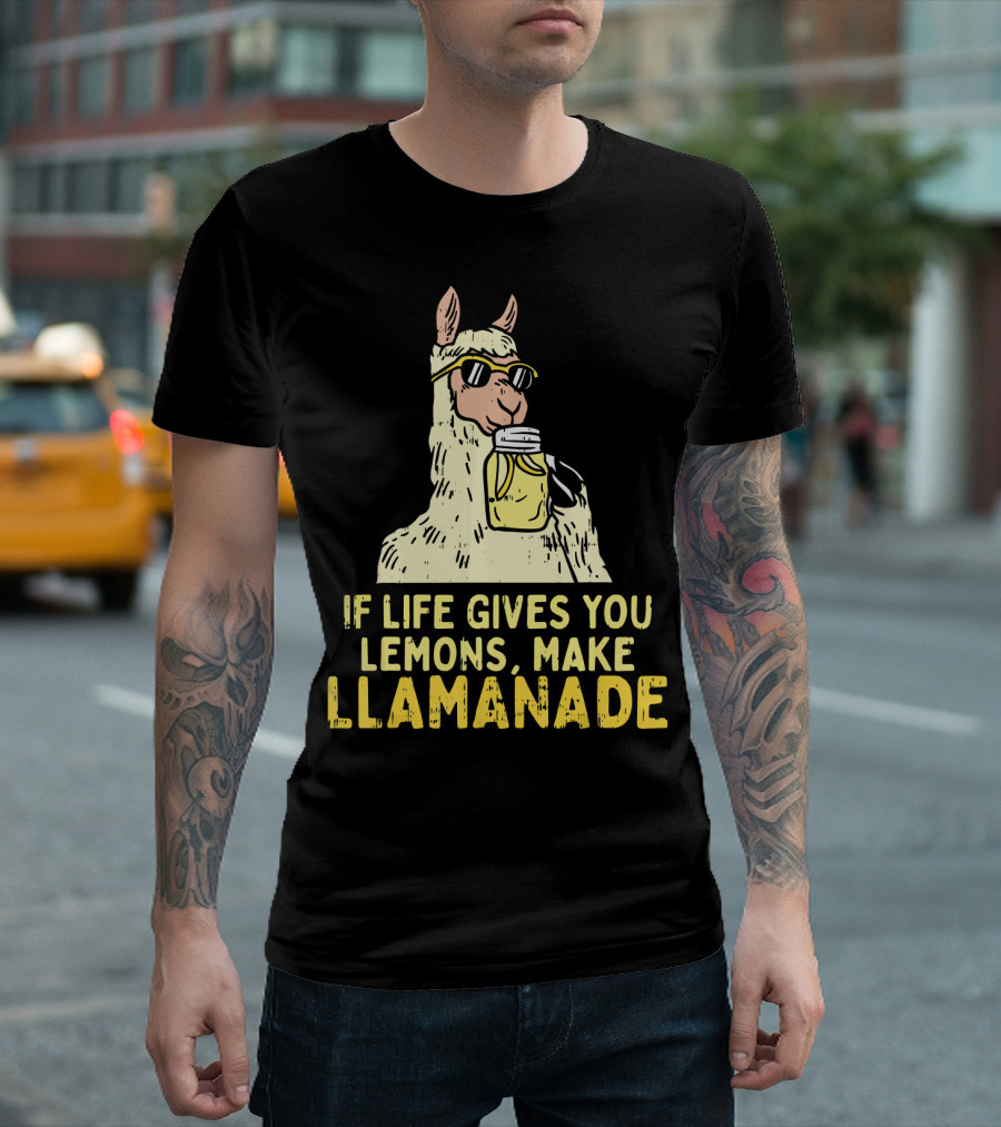 If Life Gives You Lemons Make Llamanade Funny Llama T-Shirt