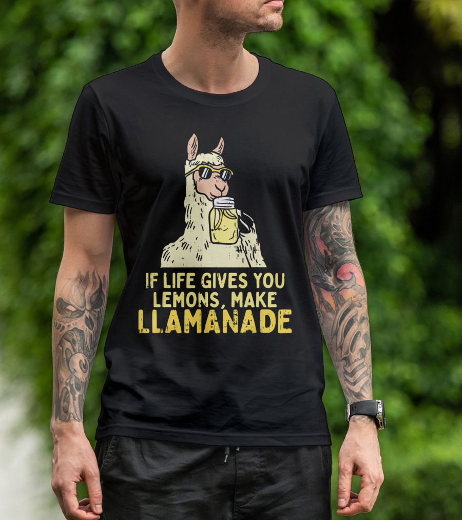If Life Gives You Lemons Make Llamanade Funny Llama T-Shirt